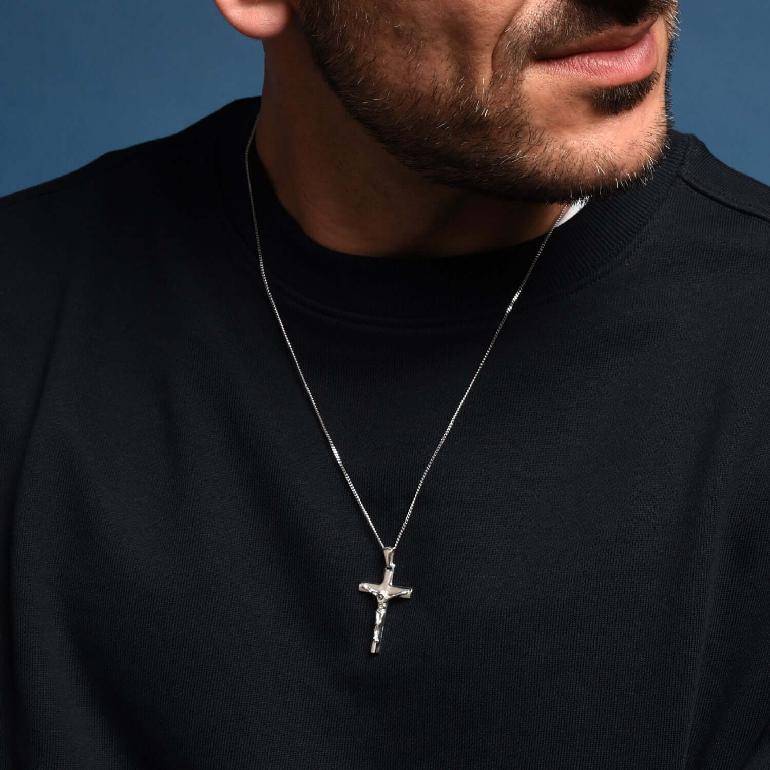 CRUCIFIX PENDANT - SILVER - Image 2