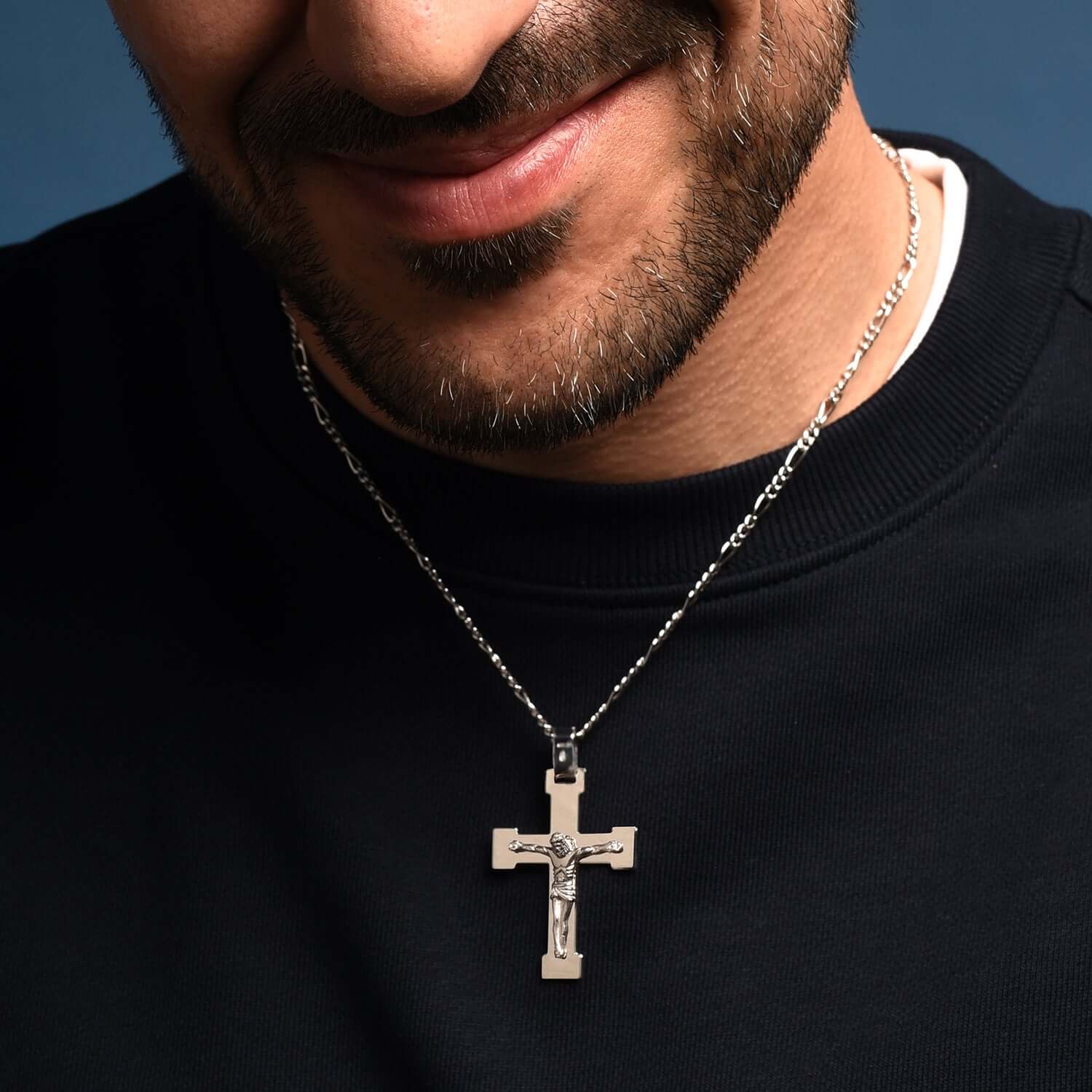 CRUCIFIX PENDANT - SILVER - Image 2