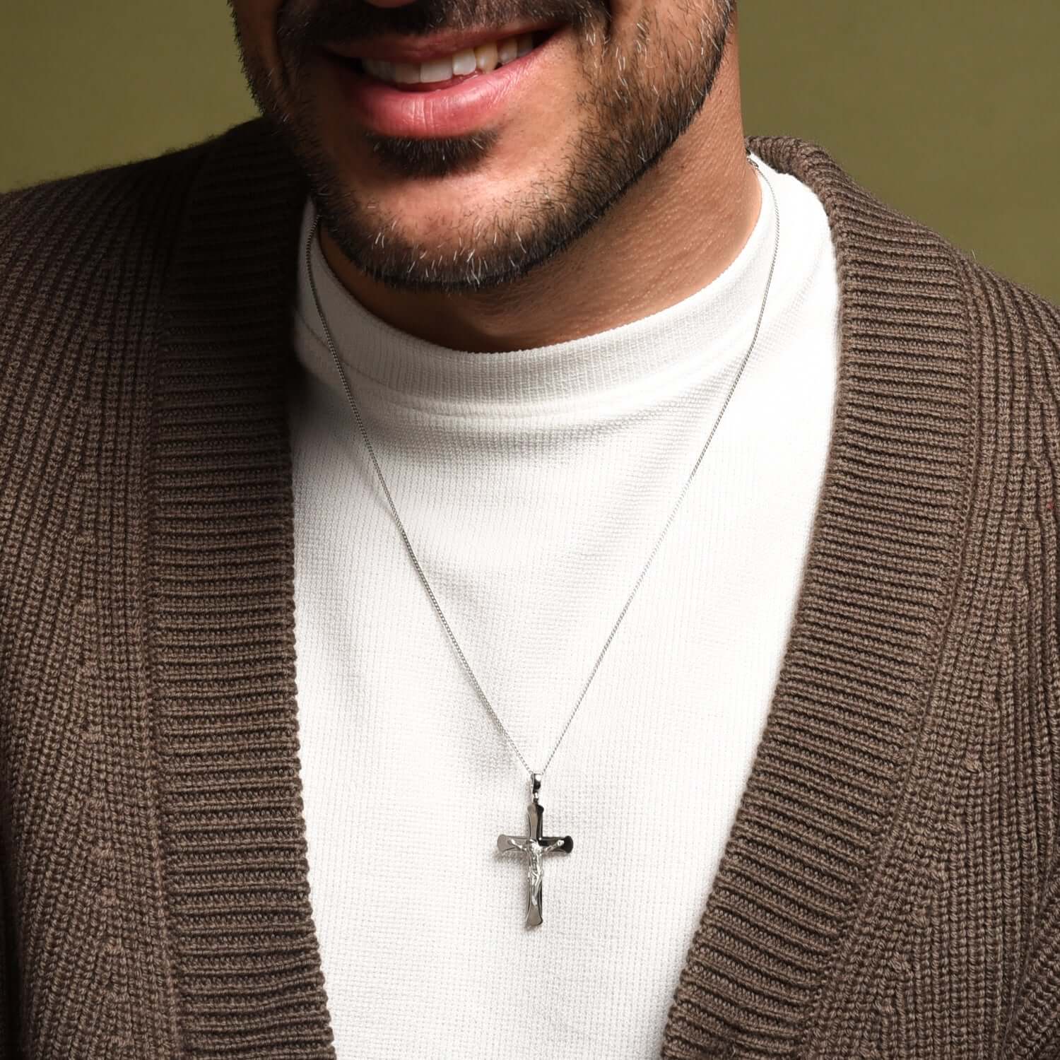 CRUCIFIX PENDANT - SILVER - Image 2