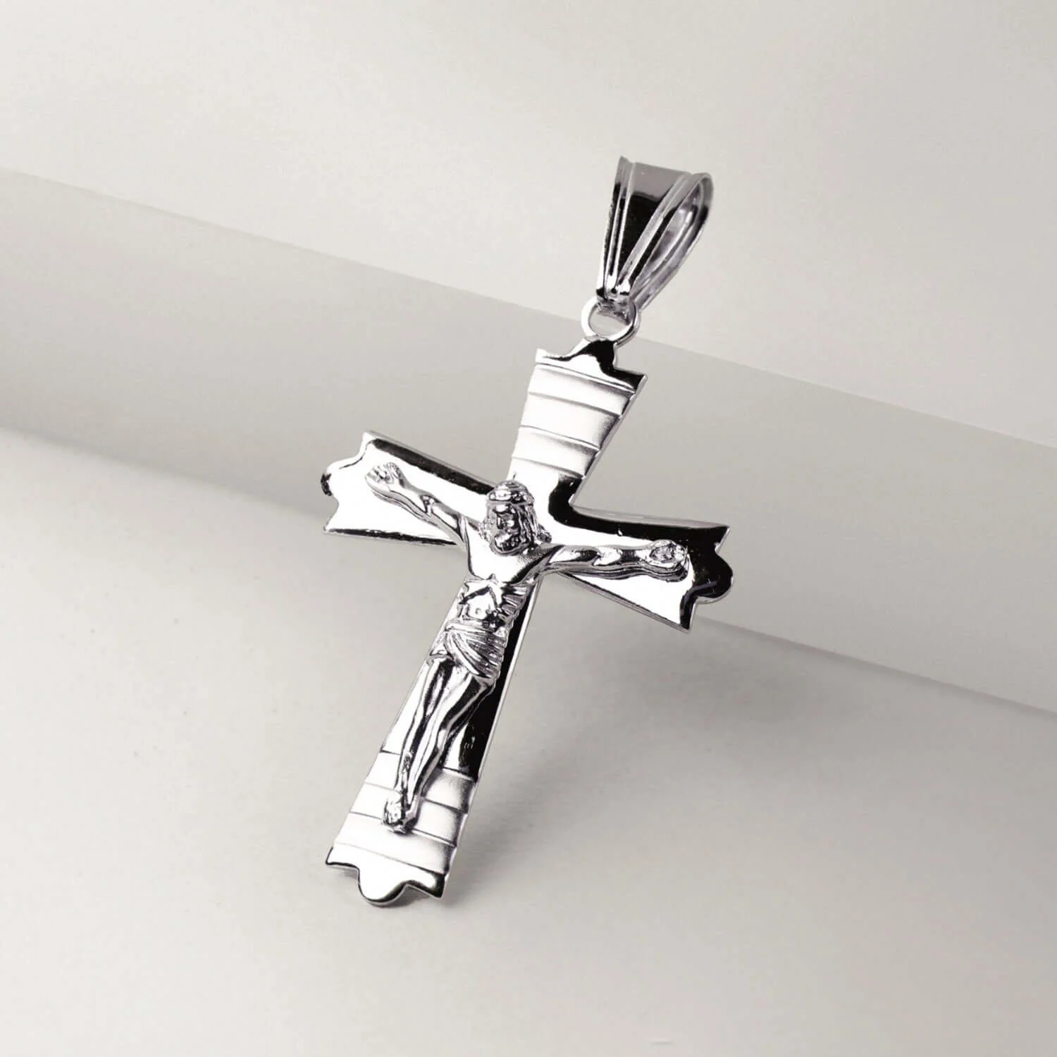 CRUCIFIX PENDANT - SILVER - Image 3