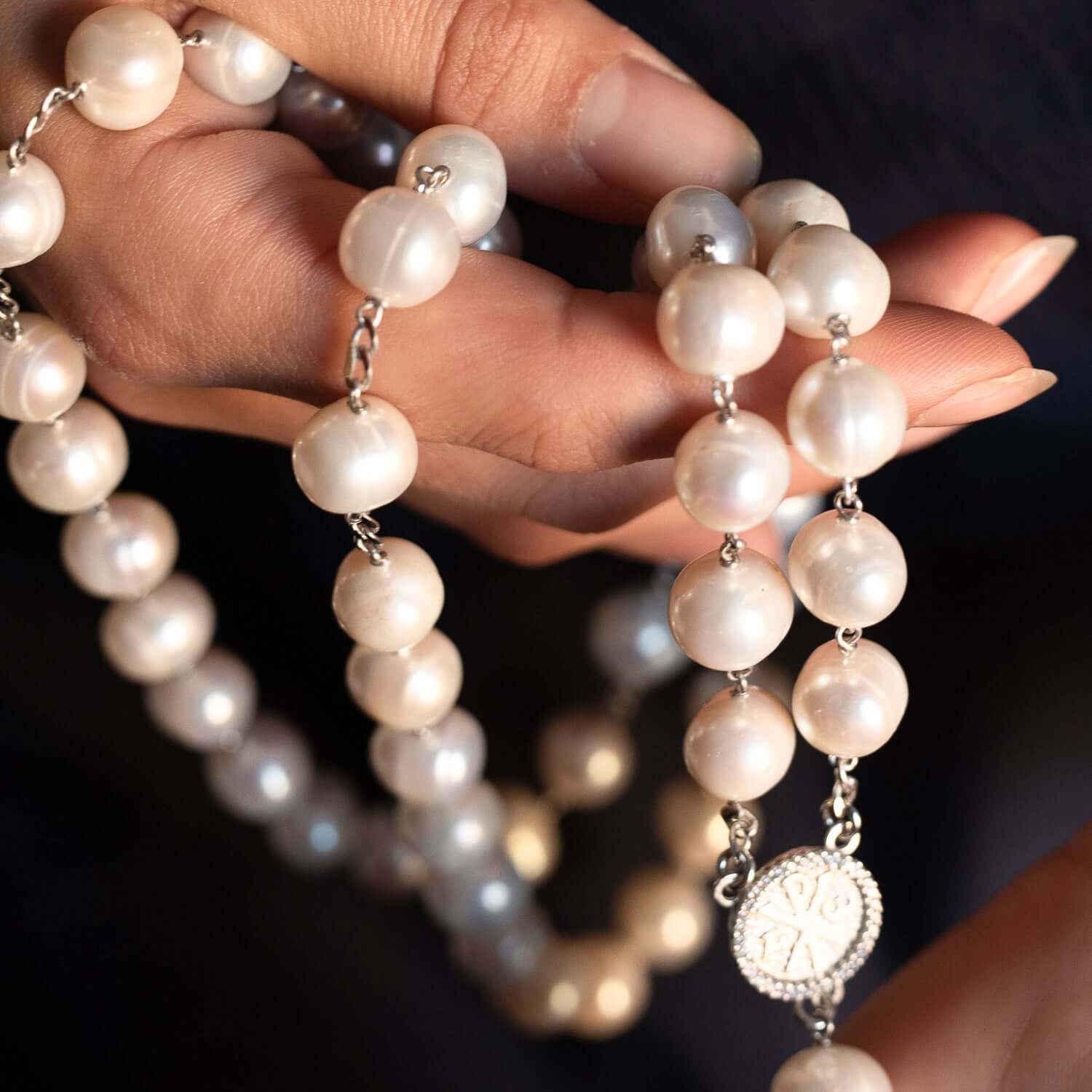 LARGE PEARL BEADS ROSARY - SILVER - Image 3