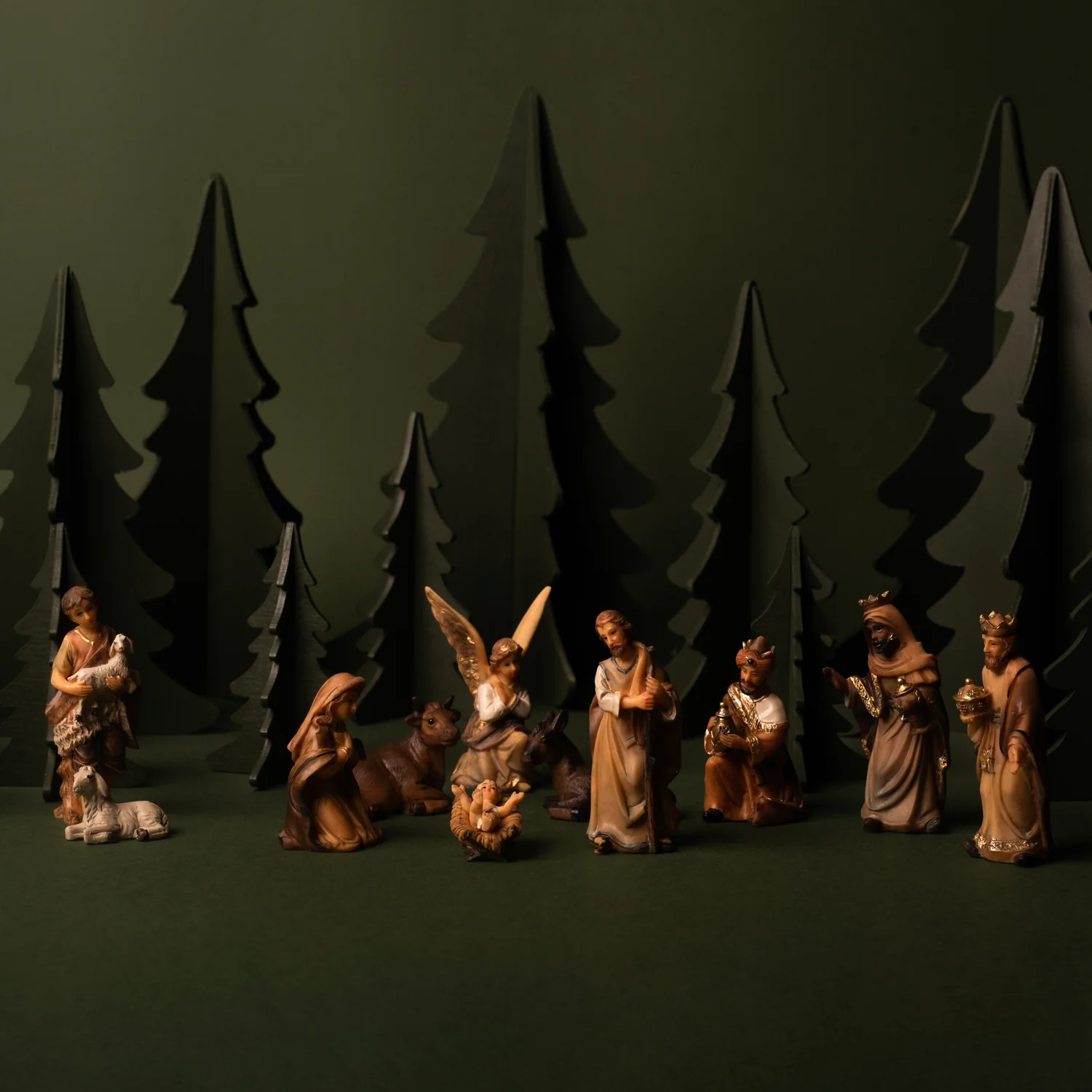 NATIVITY FIGURES - CHRISTMAS NATIVITY - RESIN - Image 2