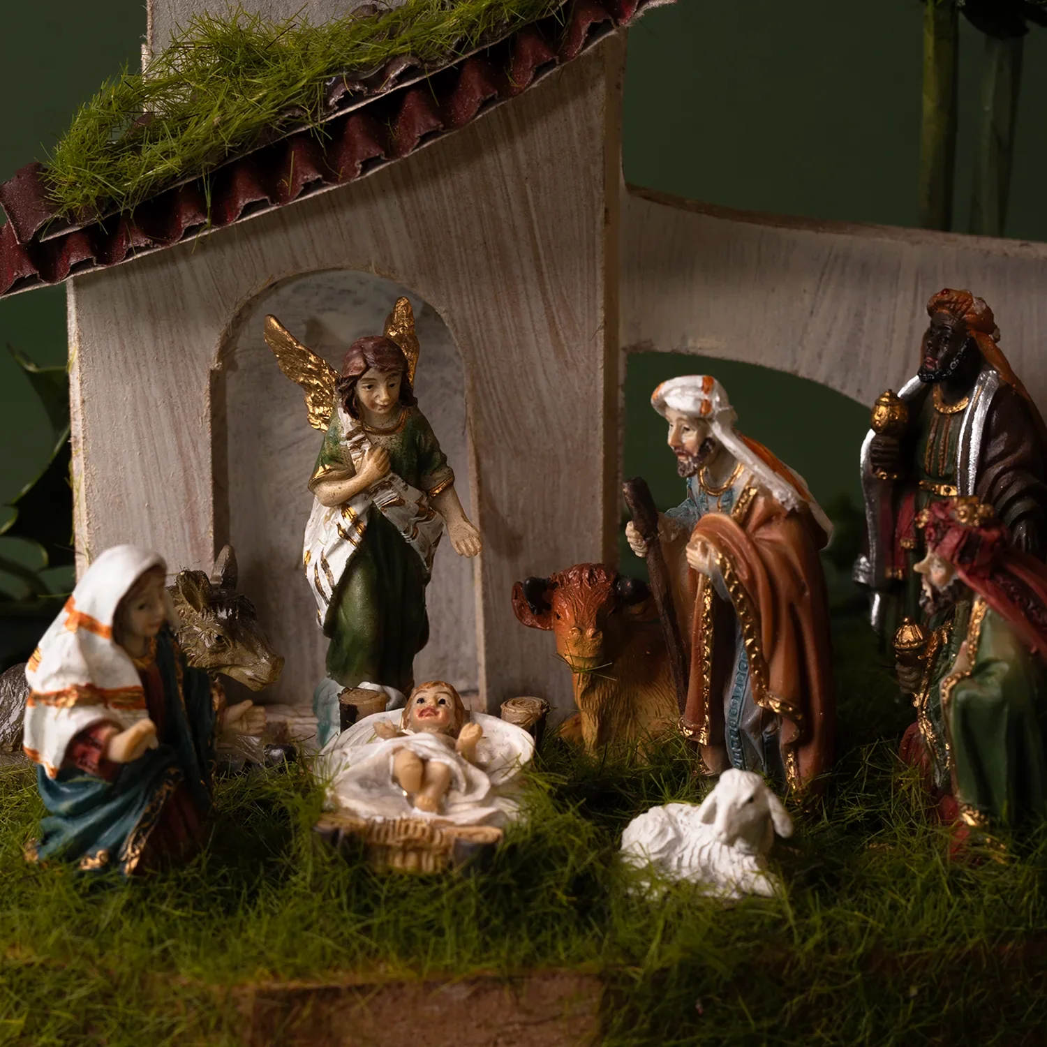 NATIVITY SCENE - CHRISTMAS NATIVITY -  RESIN - Image 3