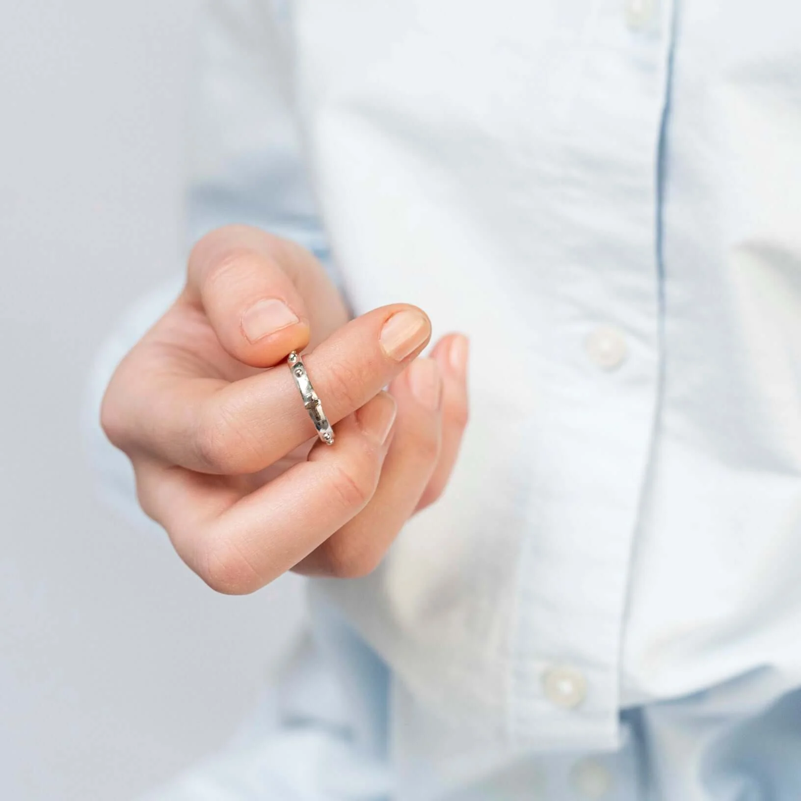 ROSARY RING - WHITE GOLD - Image 2