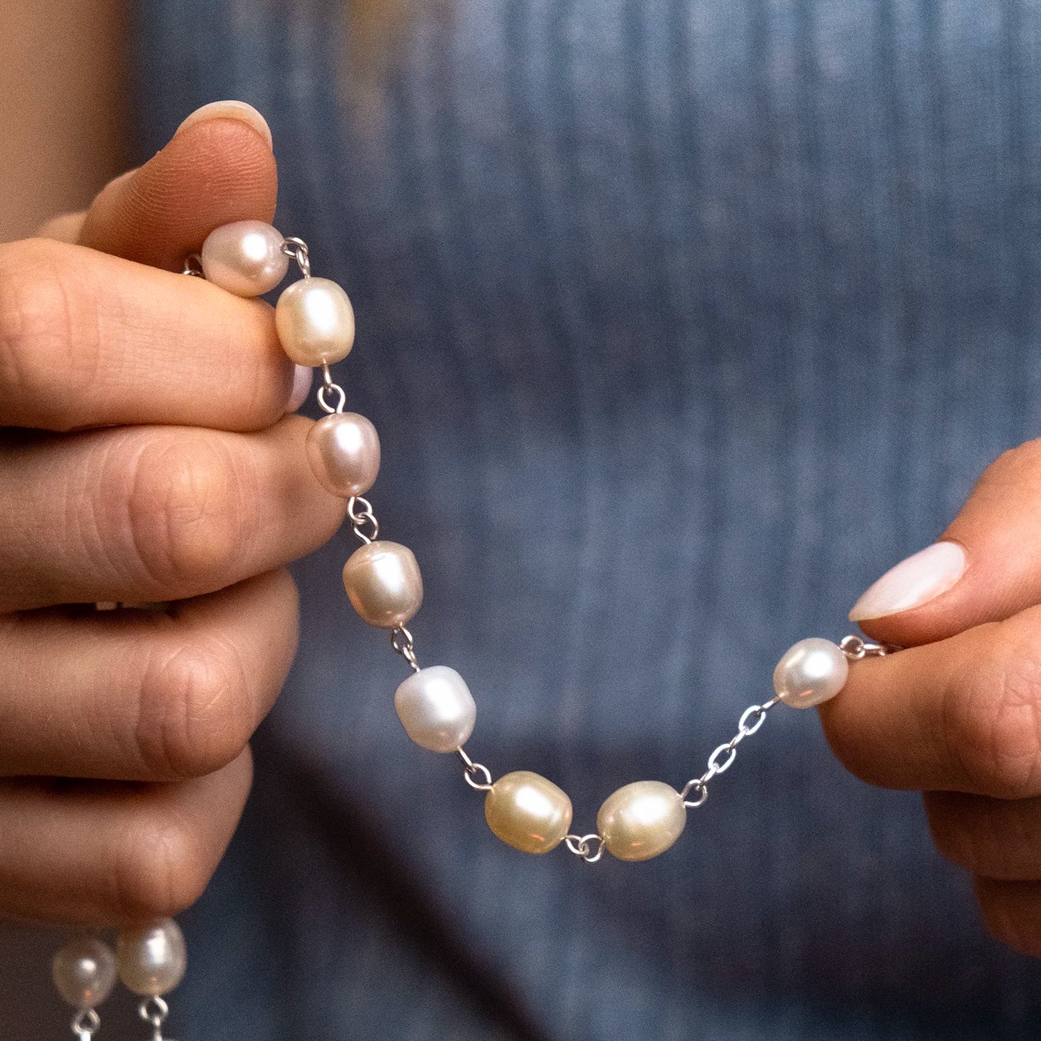 THREE-TONE PEARL ROSARY - SILVER - Image 2